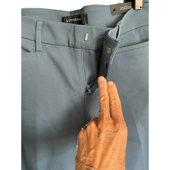 Liver Pool WOMENS Stretch Mid Rise Flat Front Pants Zip Fly Size 6/28 Blue - Picture 3 of 9